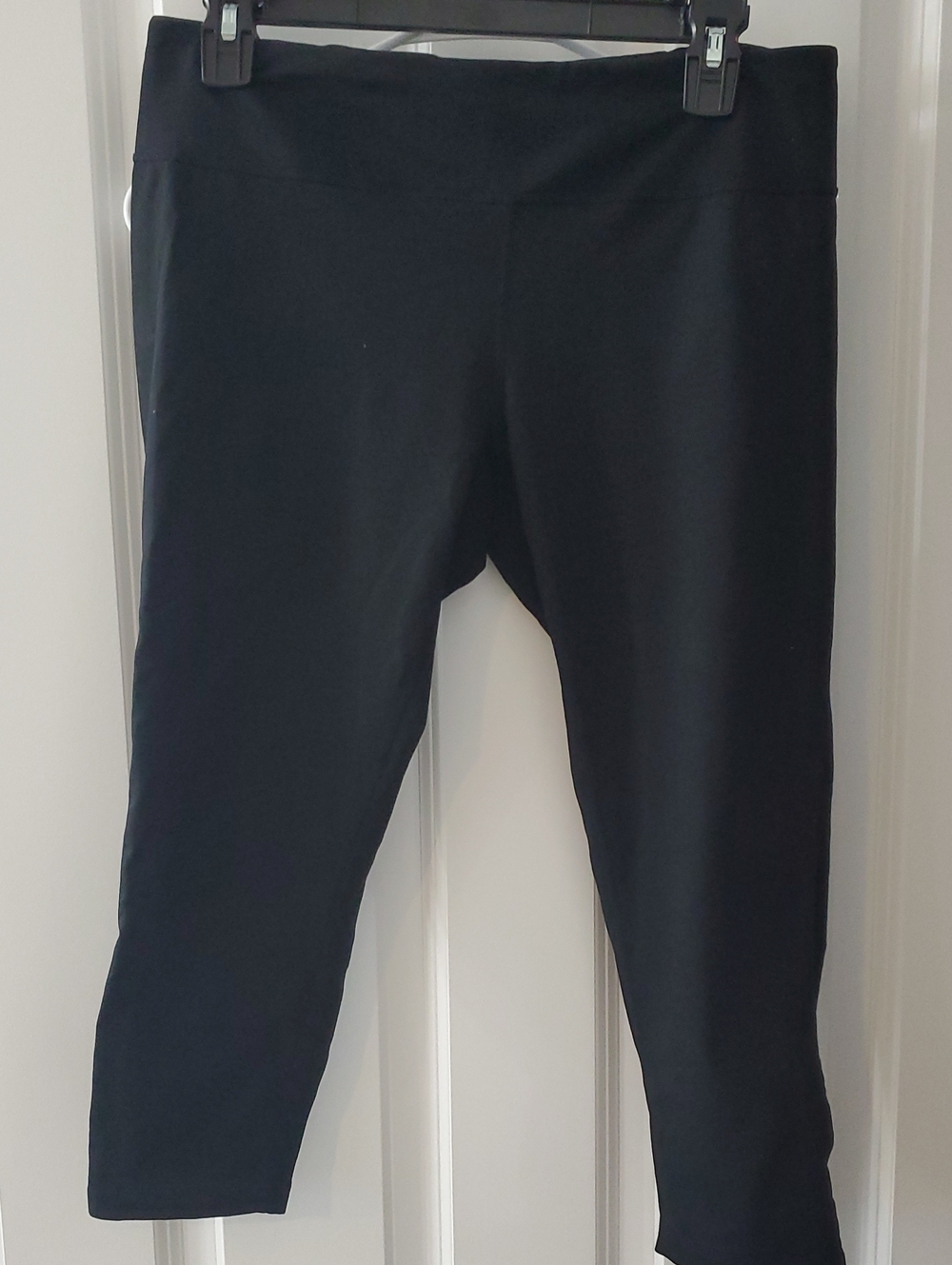 Zella Black Capri Leggings